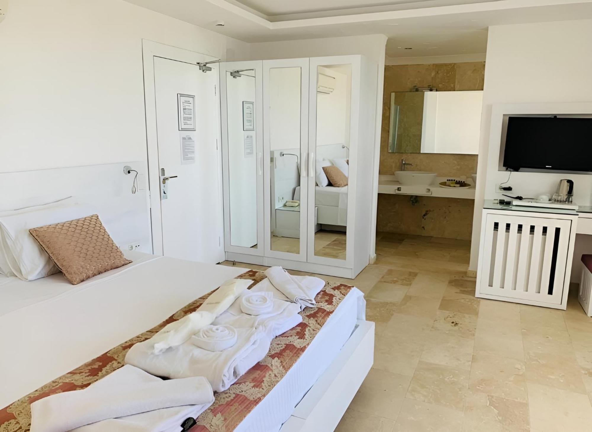 Oasis Hotel (Adults Only) Kalkan Luaran gambar